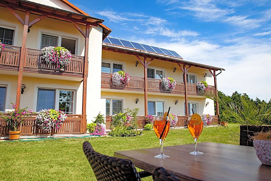 Hotel-Restaurant Teuschler-Mogg Bad Waltersdorf inklusiv Genusscard