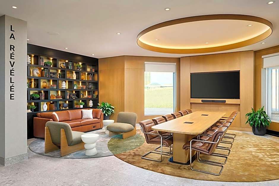 Omage Hotel, Montreal Laval, a Tribute Portfolio Hotel