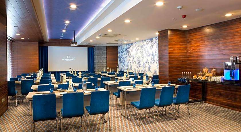 Renaissance by Marriott Izmir Hotel