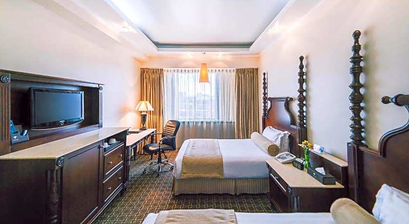 Chinggis Khaan Hotel