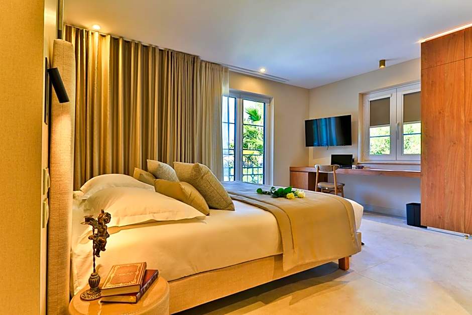 Photo 1 of 4 of Villa