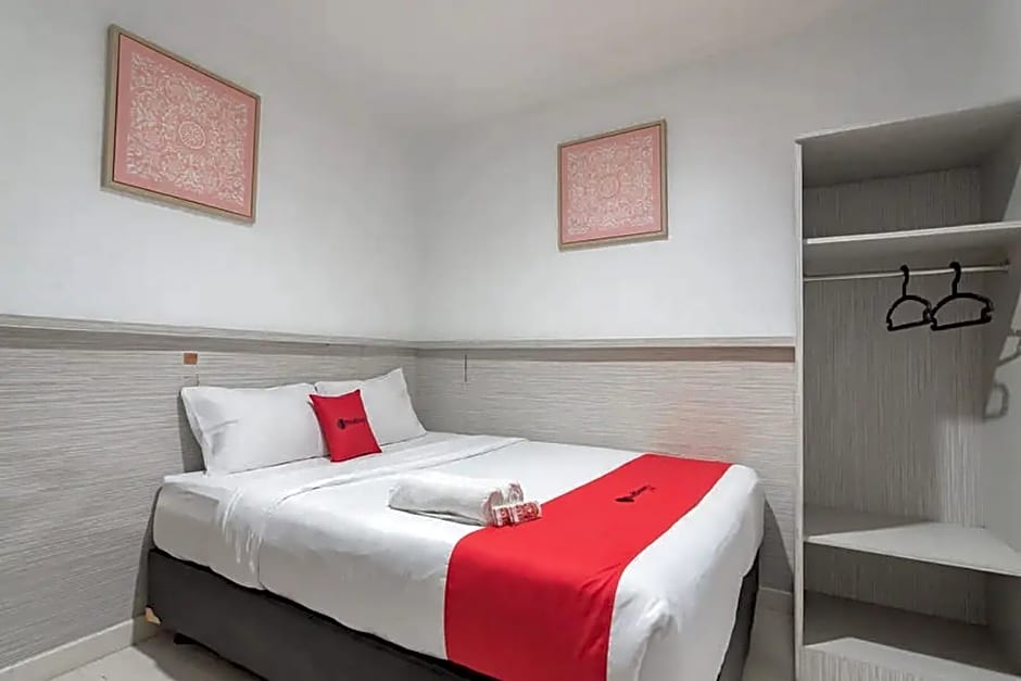 RedDoorz @ Arwiga Hotel near RS Hasan Sadikin Bandung