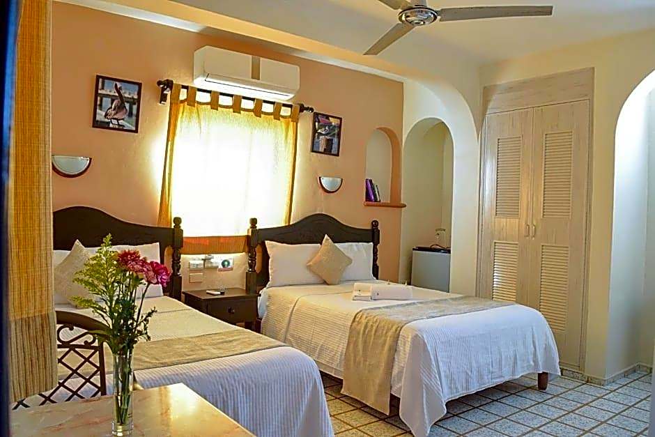 Hotel Bucaneros