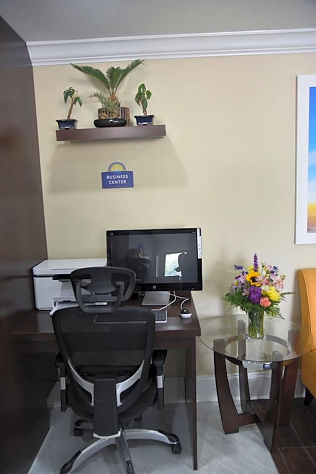 Days Inn by Wyndham Goose Creek