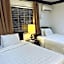 Colony Club Inn & Suites