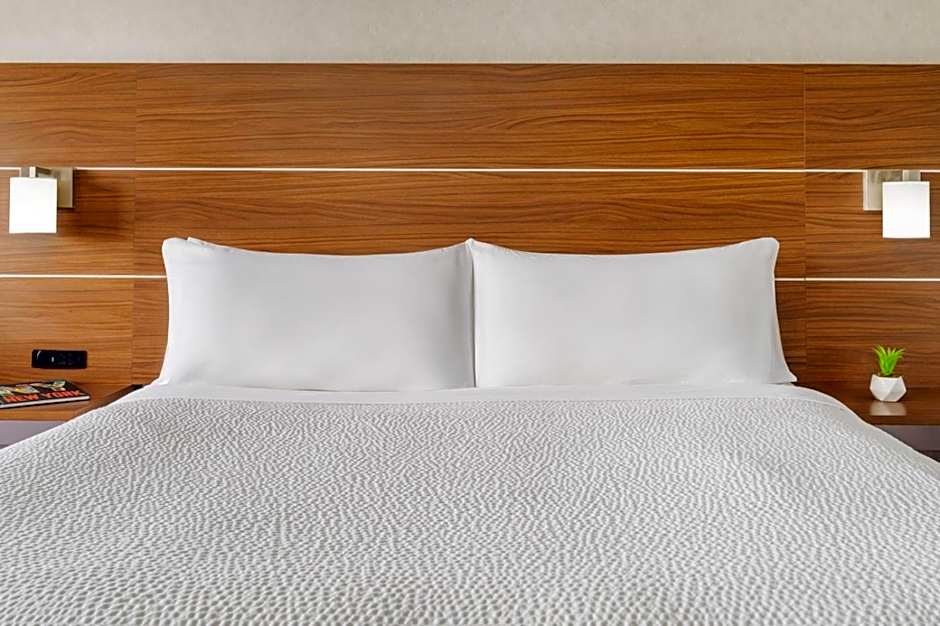 Holiday Inn Express Irondequoit By IHG