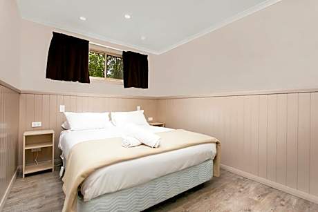 Villa with Garden View