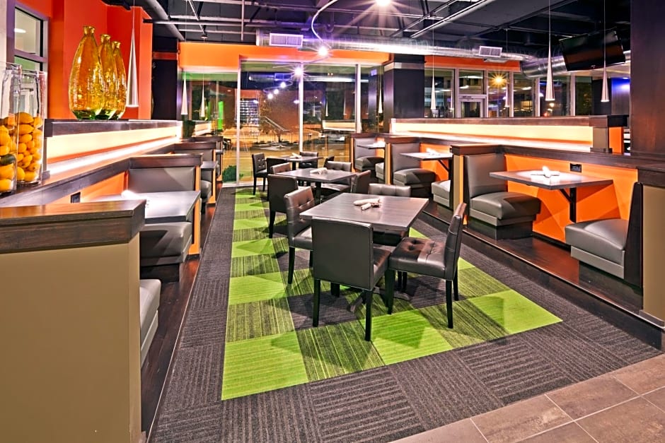 17 West Hotel, Ascend Hotel Collection