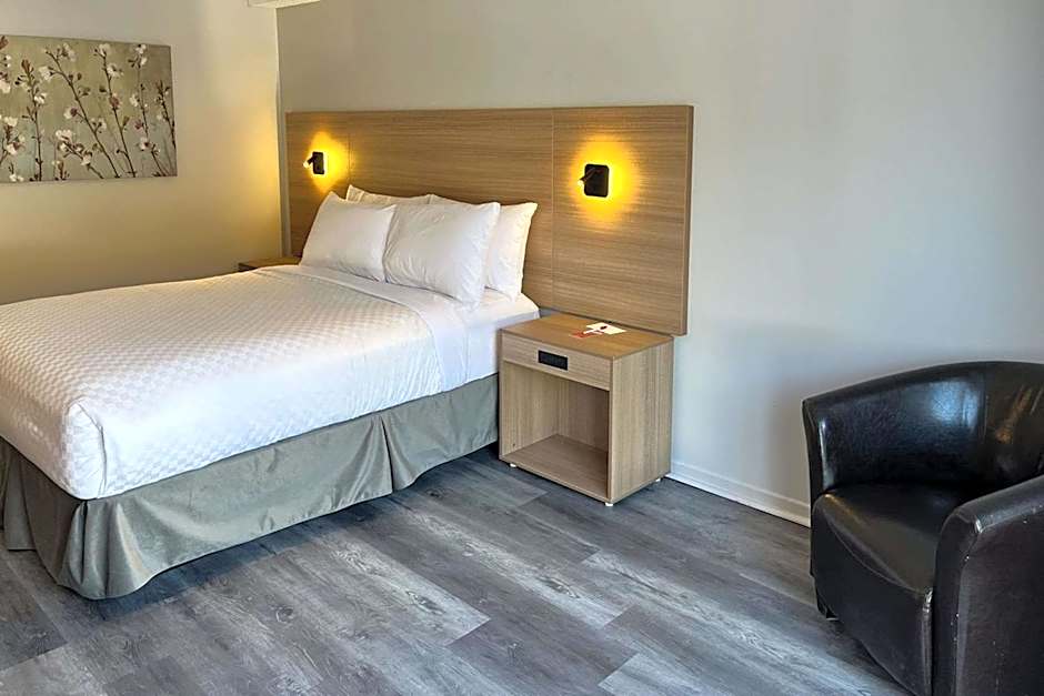 Econo Lodge Quebec Airport