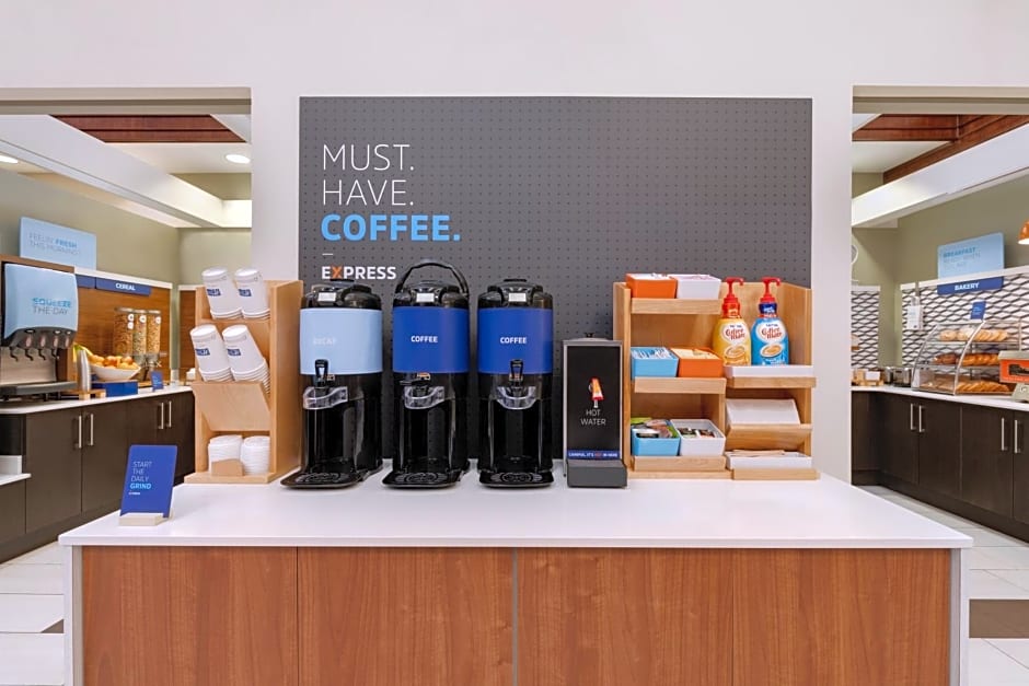 Holiday Inn Express Hotel & Suites Mount Pleasant - Charleston By IHG
