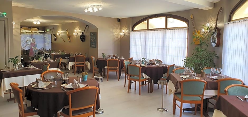 Logis Hôtel Saint-Hubert
