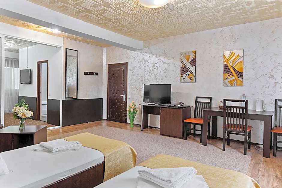 Hotel Charter Otopeni