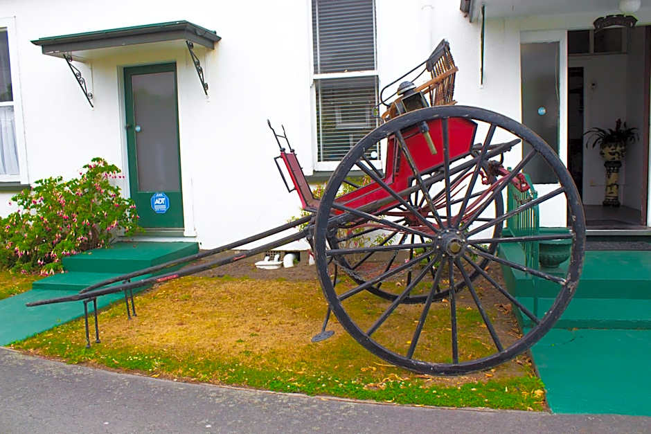 The Pier Lodge Bed And Breakfast
