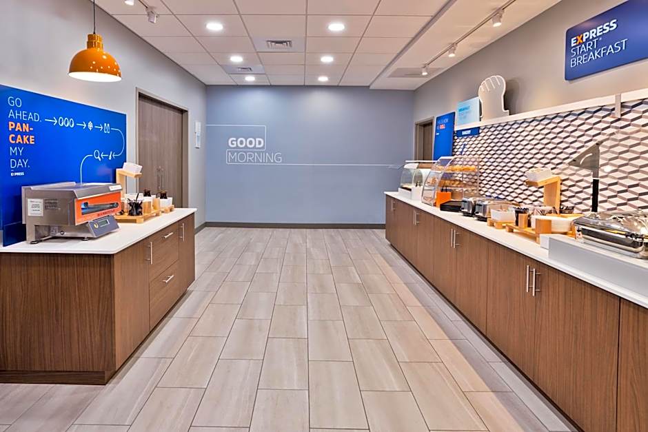 Holiday Inn Express Columbus Northeast By IHG