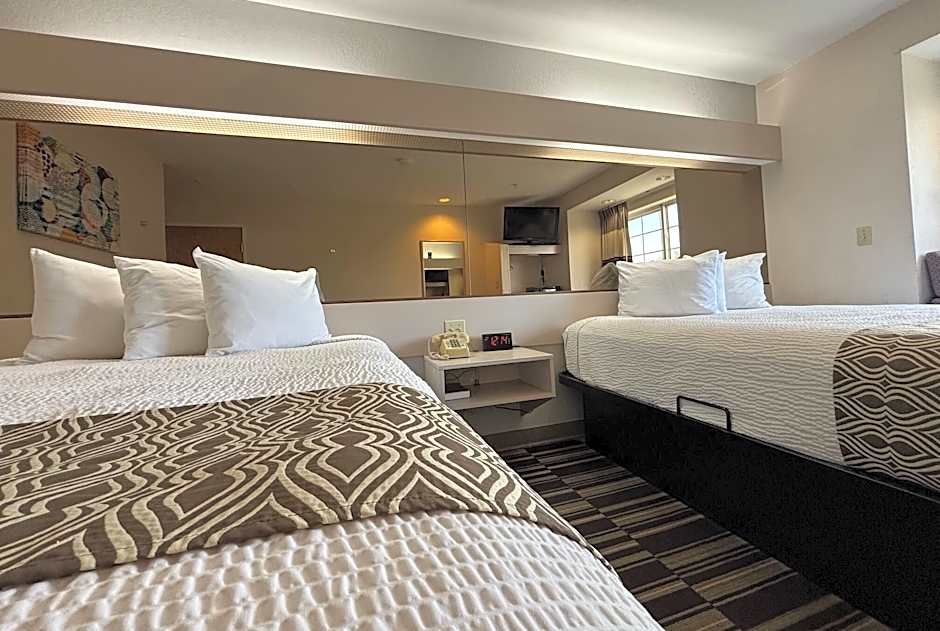 Photo 1 of 7 of 2 Queen Beds, Mobility Accessible