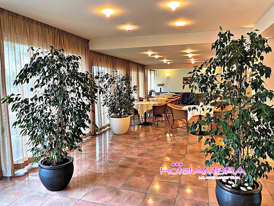 HOTEL AMBRA - Fronte Mare - Vicinissimi al Centro