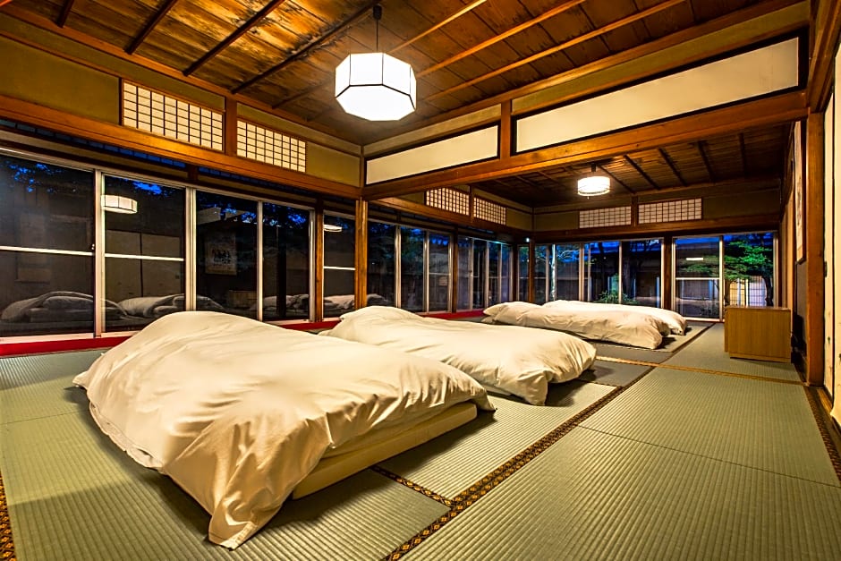 TEMPLE HOTEL TAKAYAMA ZENKOJI