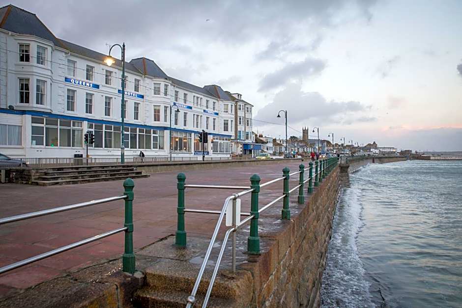 The Queens Hotel
