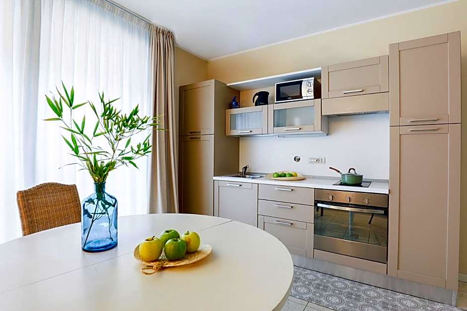 Adriano Residence