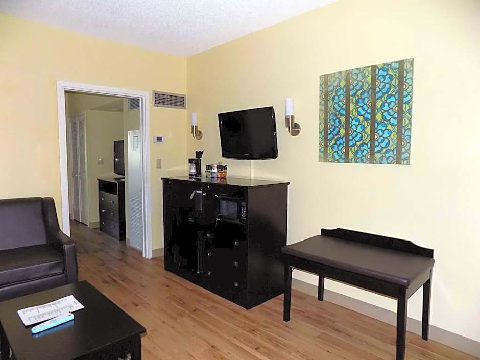 Best Western Plus Deerfield Beach Hotel & Suites