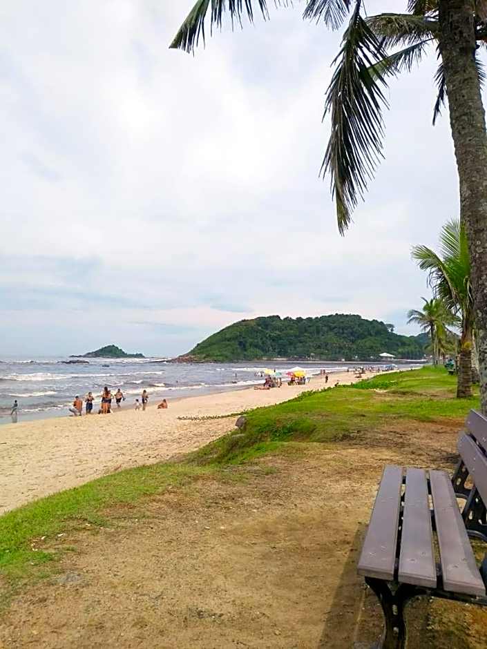 CASA - FRENTE PARA O MAR