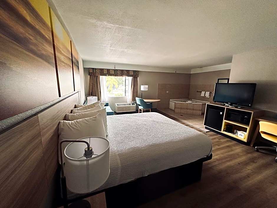 Days Inn & Suites by Wyndham Artesia