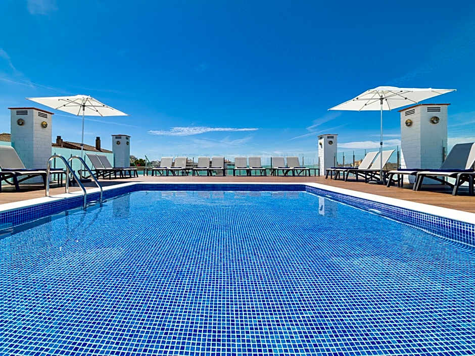 H10 Delfín - Adults Only