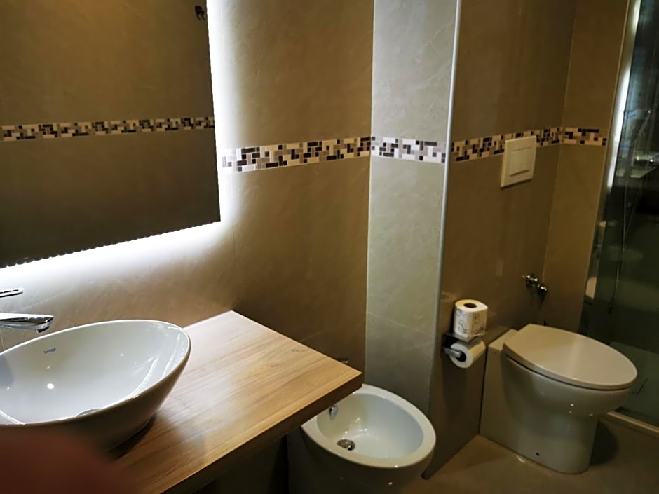 New Alexander Hotel
