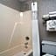 Days Hotel by Wyndham University Ave SE