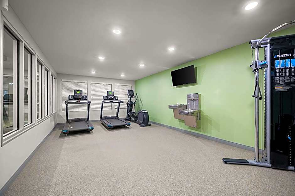 WoodSpring Suites Dearborn Detroit