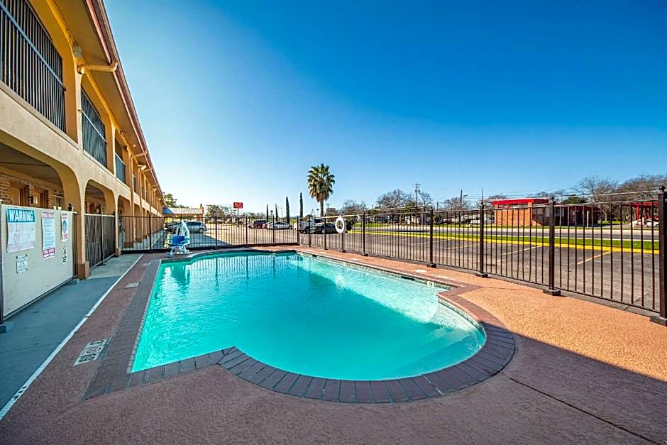 Econo Lodge San Marcos