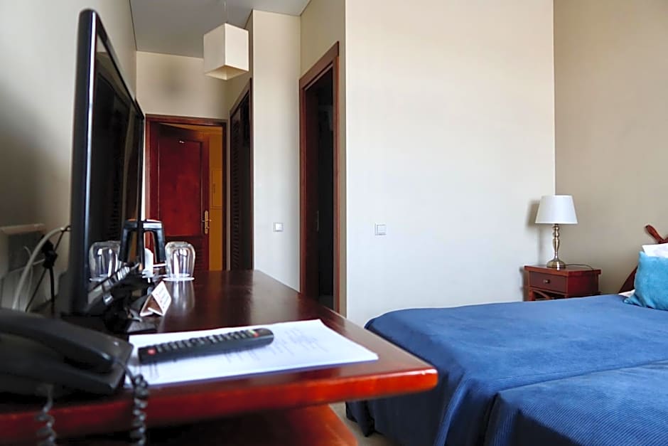Port Hotel