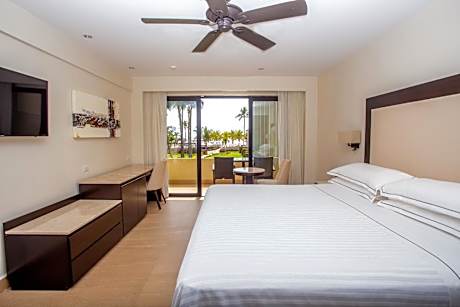 Deluxe Double Room with Balcony and Sea View