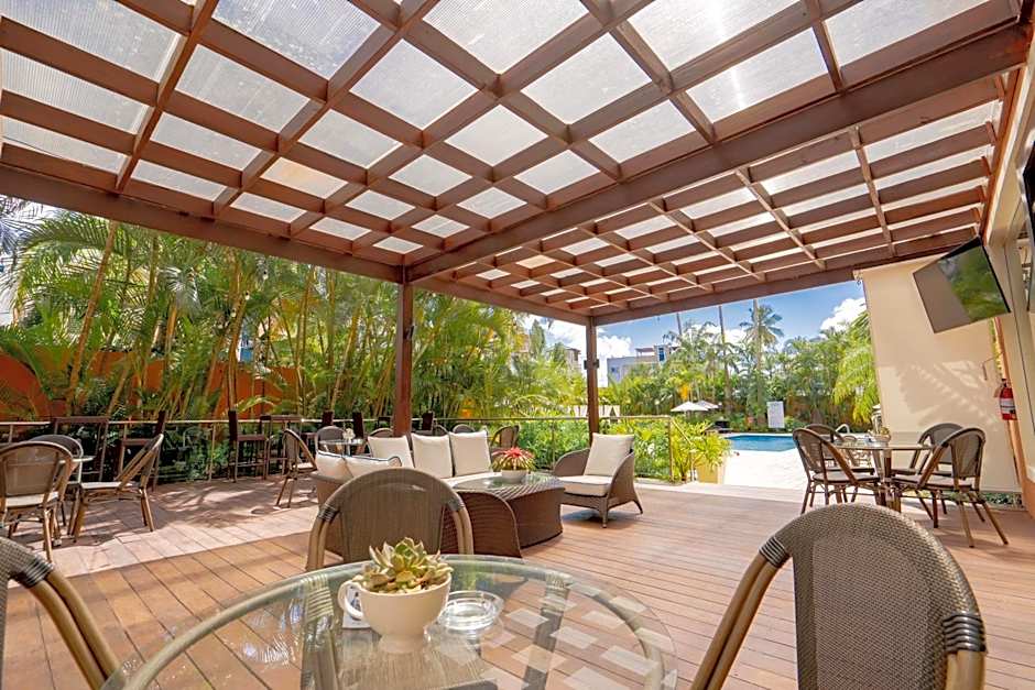 Hodelpa Garden Court