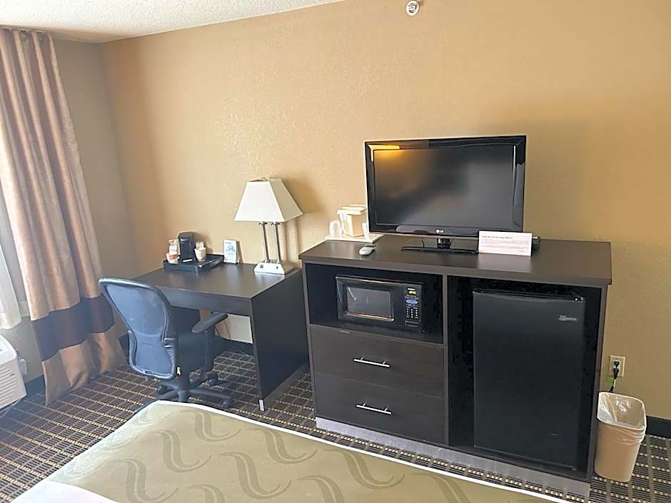 Quality Inn & Suites Bradford