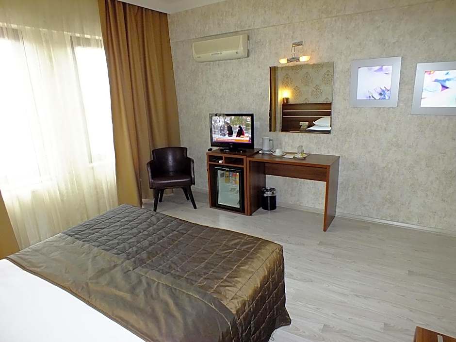 Lifos Hotel