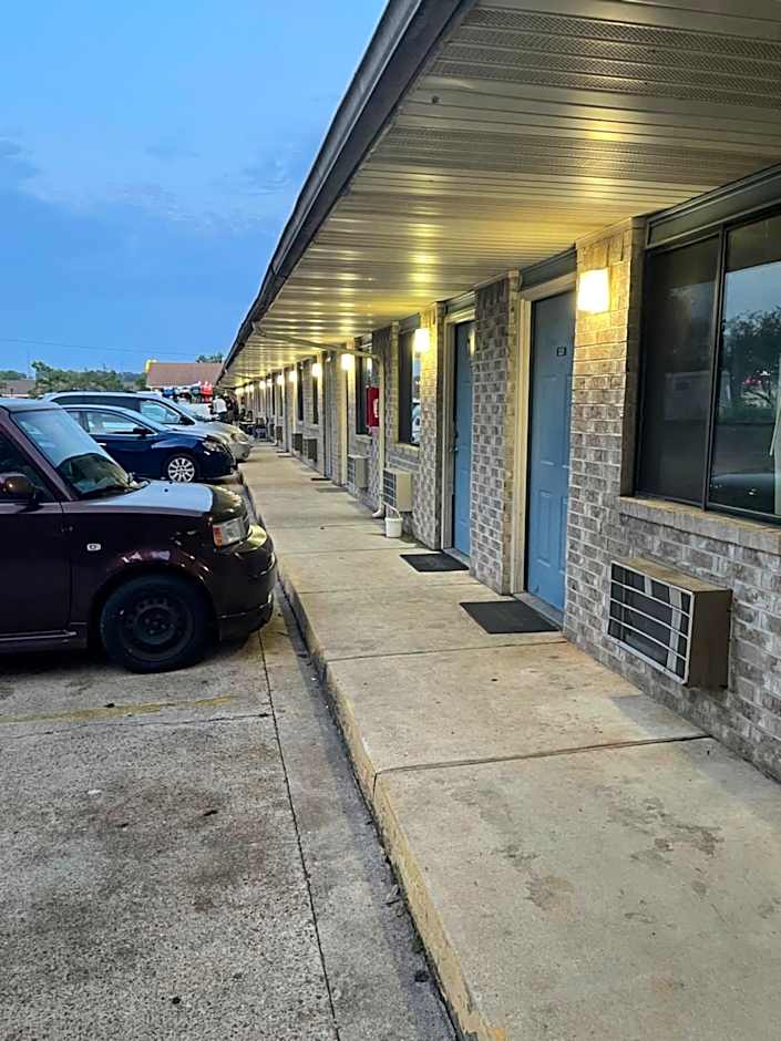 Executive Inn