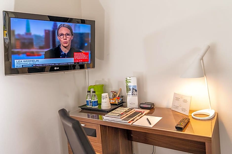 Bernstorff Castle Hotel