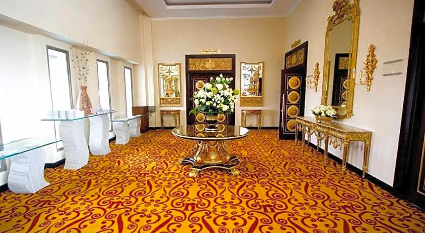 Ros In Hotel Yogyakarta