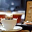 James Joyce Coffetel Guangzhou Railway Station Sanyuanli Metro Station