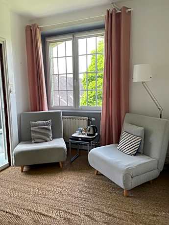 Junior Suite with Garden View