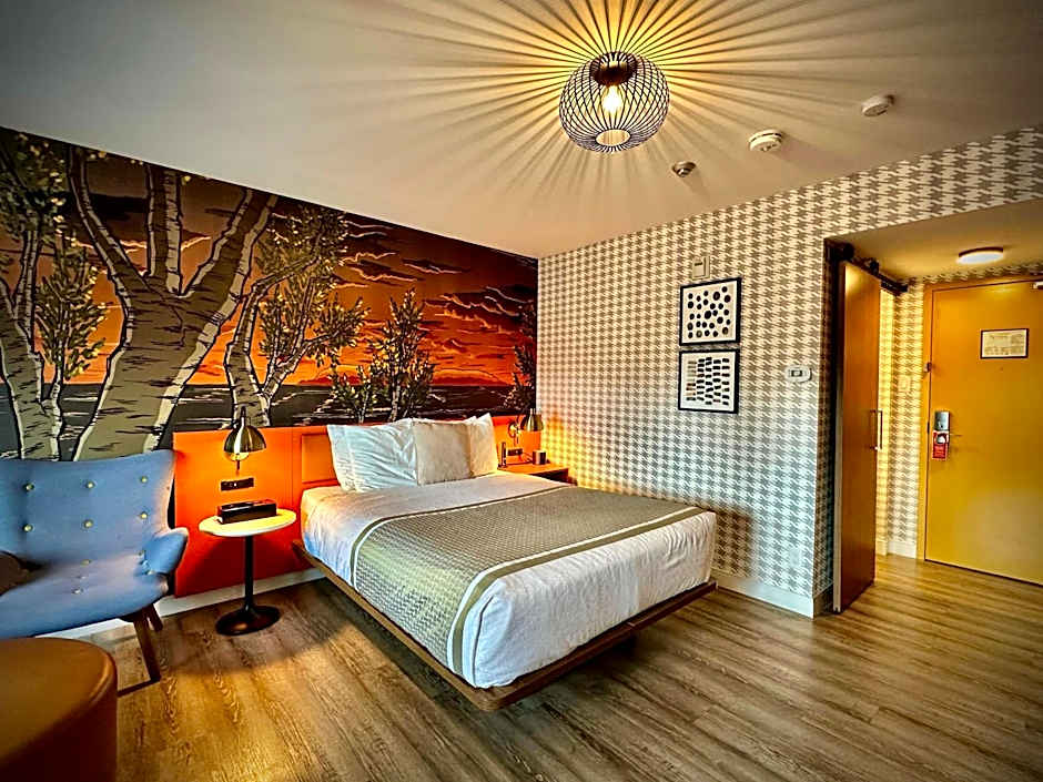 Superior Shores Hotel, Signature Collection