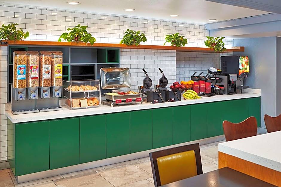 Best Western Plus Meridian Inn & Suites, Anaheim-Orange