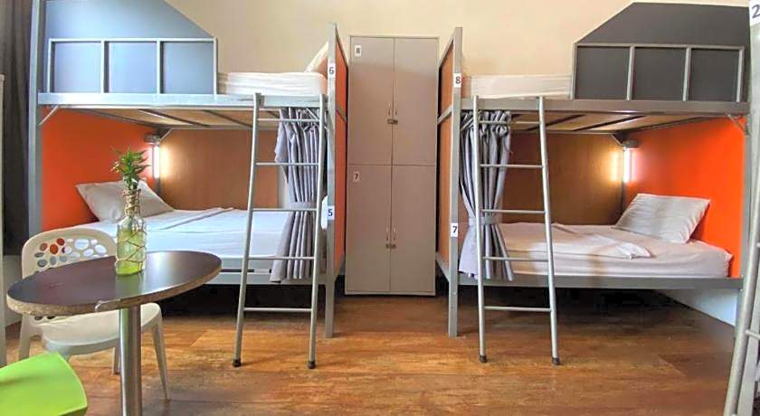 SPOT ON 90194 Lincoln's Backpacker's