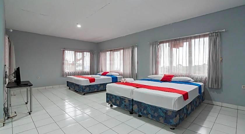 RedDoorz near Farm House 4