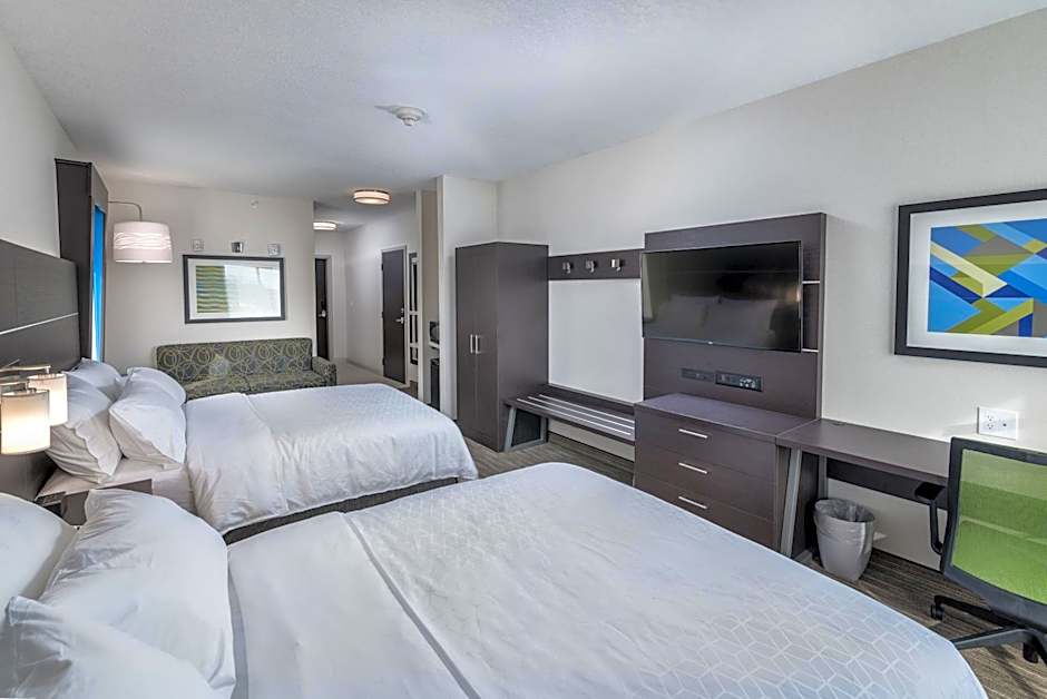Holiday Inn Express & Suites Saskatoon East - University By IHG