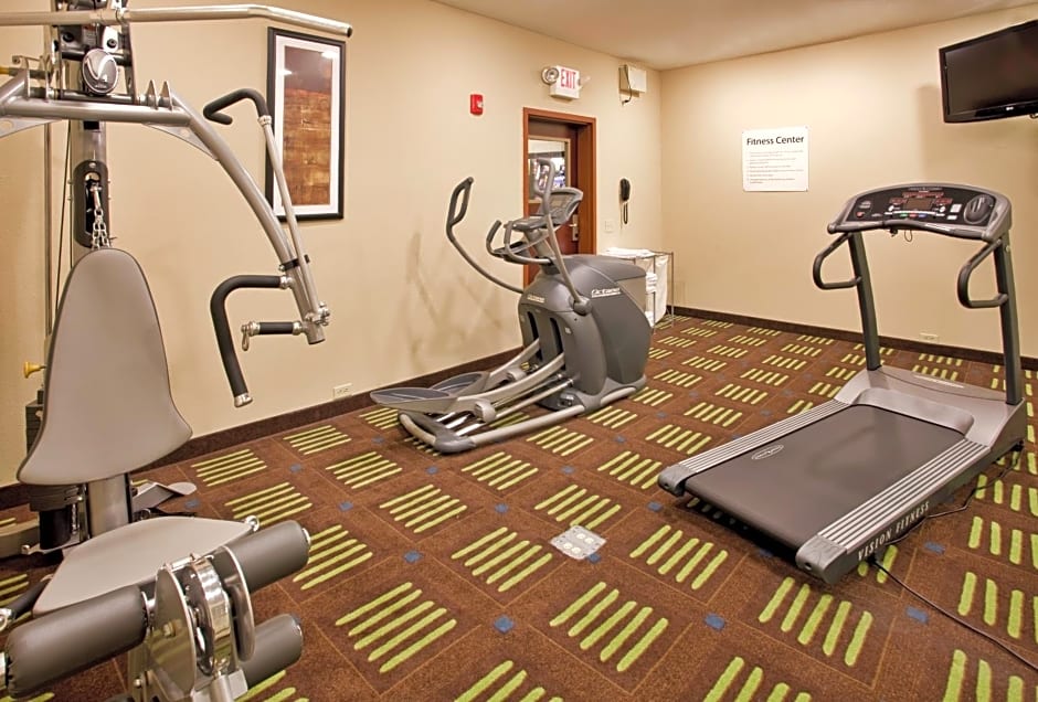 Holiday Inn Express Hotel & Suites St Charles By IHG