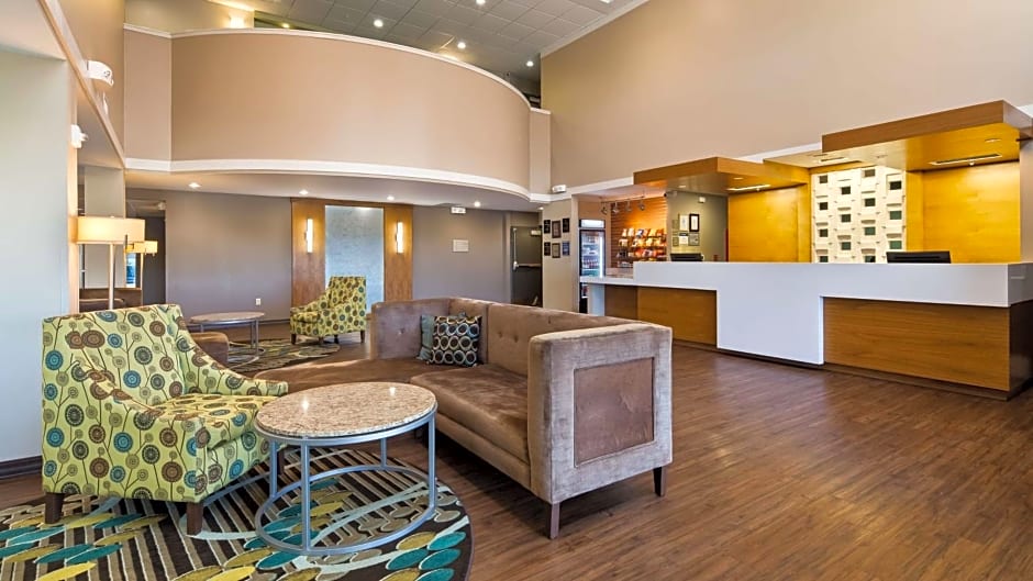 Best Western Plus Patterson Park Inn