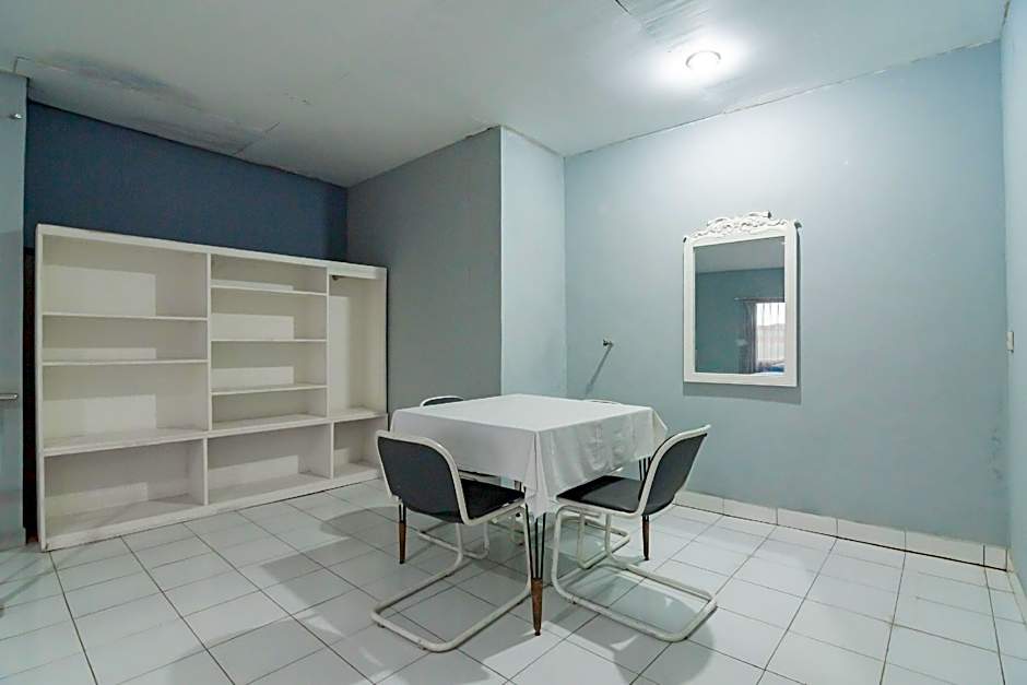 RedDoorz near Farm House 4