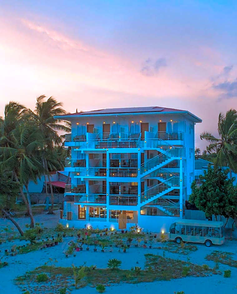 Reef Edge Thulusdhoo